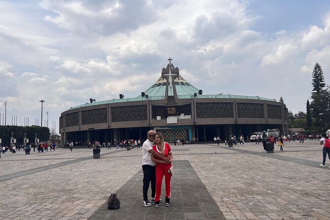 100% private tour in Guadalupe's Basilica with transport - Hotel pickup and air-conditioned transport, the underrated win