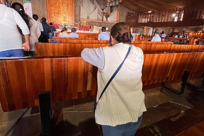 100% private tour in Guadalupe's Basilica with transport - Old and First Basilica, plus the saint area tied to Juan Diego