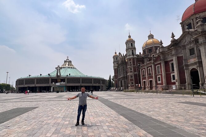 100% private tour in Guadalupe's Basilica with transport - The entrance experience: atrio first, then the big basilica complex