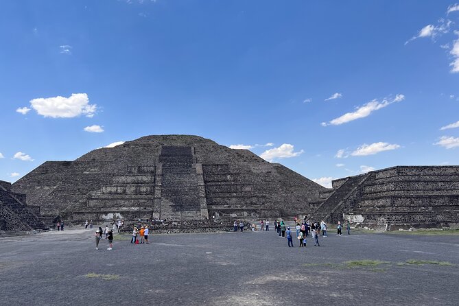 100% Private Tour in Teotihuacán Pyramids from Mexico City - The guide is the difference, and you can see it in real reviews