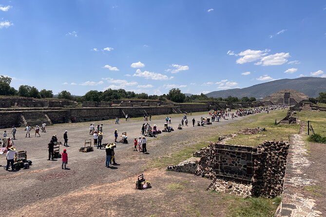 100% Private Tour in Teotihuacán Pyramids from Mexico City - Lunch is not included, so plan your timing