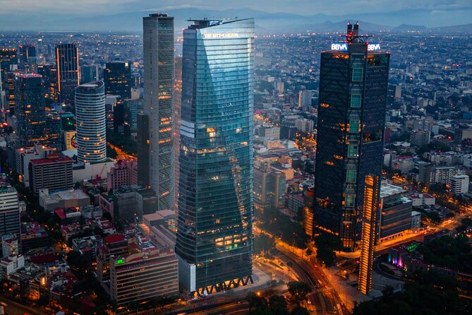 30' Mexico City Helicopter Tour - Landing at Ritz Carlton Reforma - Your aerial route, Coyoacan first