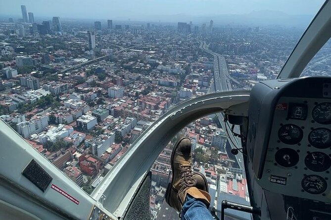 30 min Private Helicopter Tour in Mexico City - Zócalo, Paseo de la Reforma, and Angel de la Independencia
