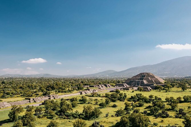 3X1 Teotihuacan, Basilica of Guadalupe, Tlatelolco and Tequila Tour - Tlatelolco in One Hour: The Mexica Neighbor Site You Shouldn’t Skip