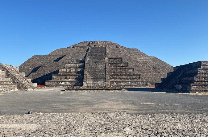 4 hours guided tour on Teotihuacan - Guide style that makes the difference, plus photo help