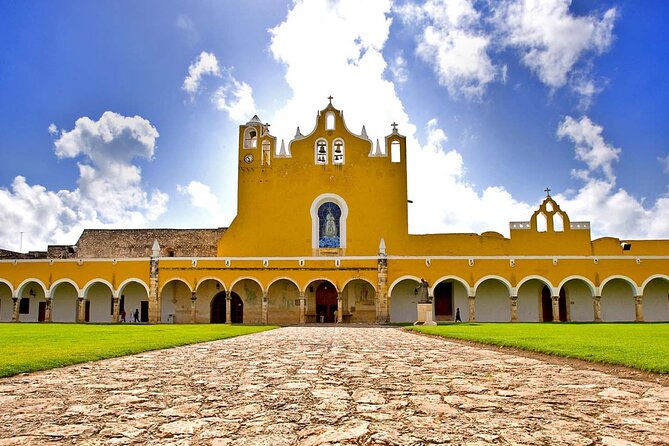 8-Day Best of Mexico Tour: Mexico City to Cancun - Campeche and Mérida: Fortifications, Cathedral Views, and a Mayan Ball Transfer