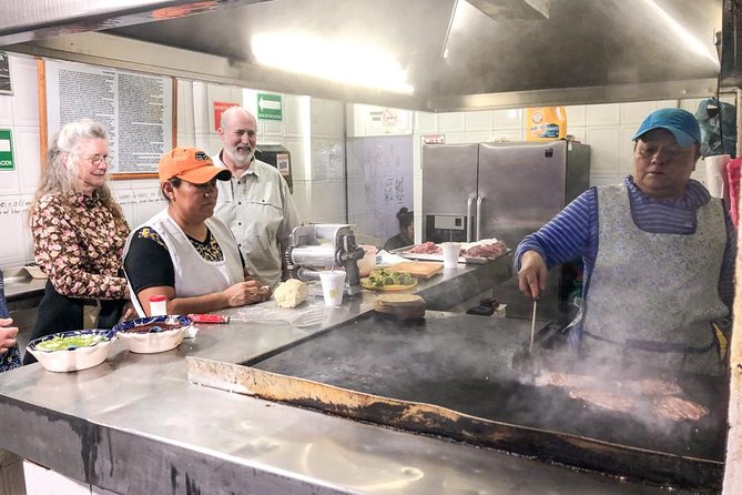 A Night of Tacos and Mezcal in Mexico City - Mezcal do’s that keep the night fun (not a blur)