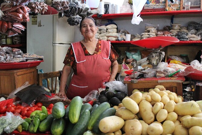 A Taste of Hidden Mexico City - Stop 2: Mercado de Artesanías La Ciudadela, local food and real rhythm