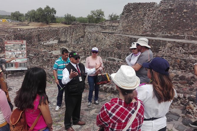 Acolman-Teotihuacán-Plaza of the Three Cultures- Craft Workshop - Your guide and group size: why pace can vary