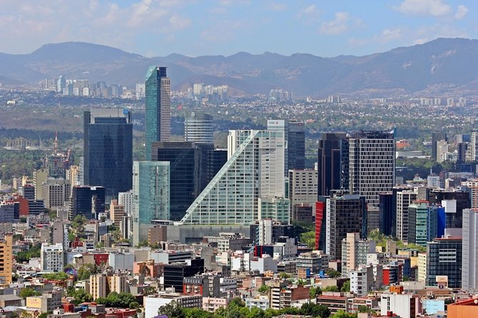 Airport Transfer: Mexico Airport MEX to Mexico by Luxury SUV - The Drive to Mexico City: Duration Is Approximate, Traffic Is Real