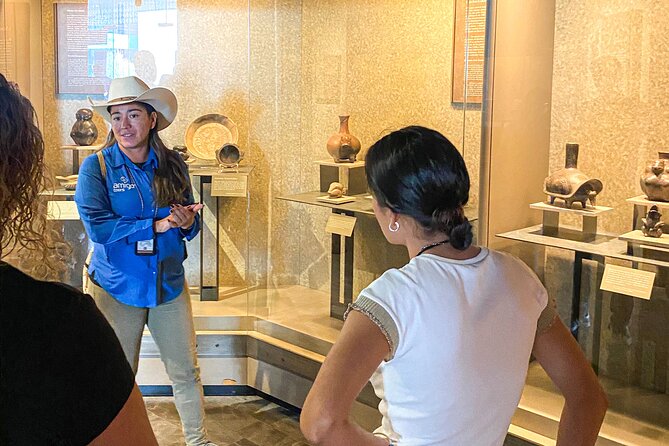 Anthropology Museum Guided Tour - Stop 1 inside the museum: how your 2.5 hours get structured