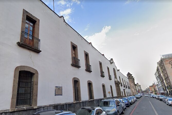 Arrivals & Survival of Jews in Mexico from 1519 - Plaza Loreto: Mount Sinai and Nidjei Israel in the Same Neighborhood