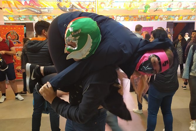 Authentic Lucha Libre Tour : Wrestling School, Tacos & Mezcal - Inside the stadium: cameras, seats, and how to not get flustered