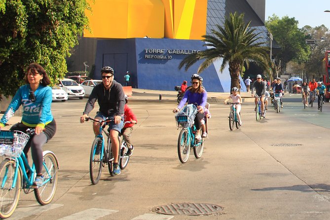 Aztec Tlan - Heritage Bike Tour CDMX - Street-Food Lunch and Bottled Water That Keep the Energy Steady