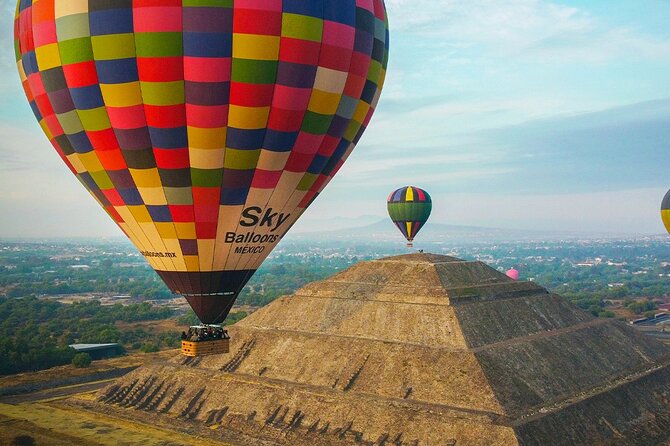 Balloon adventure: transfer+breakfast in the cave+guided pyramids - Guided Teotihuacan Pyramids: Up to Two Hours on the Ground