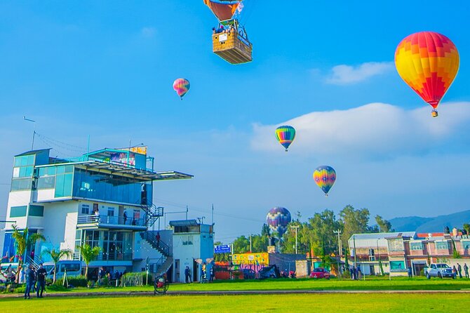 Balloon adventure: transfer+breakfast in the cave+guided pyramids - Price and Value: Is $242.10 a Smart Spend?
