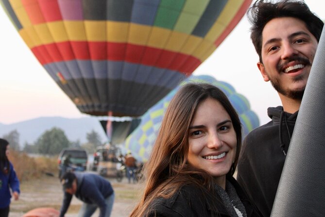 Balloon Flight and Teotihuacan Tour w/Breakfast from Mexico City - Coatlan Experiencias: obsidian demo and the liquor tasting add-on