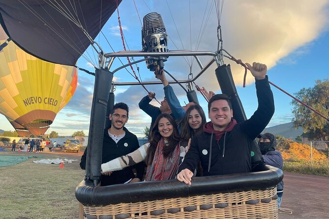 Balloon Flight at Sunrise over Teotihuacan - Meet at Ángel de la Independencia, Then You Head Into the Dark Morning