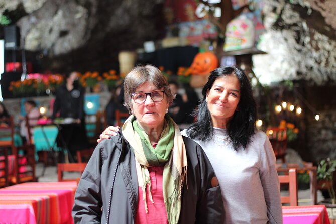 Balloon flight + Breakfast in cave + Pyramids + Pick up CDMX. - Artisan Cooperative Stop: Maguey, Obsidian, and Regional Liquor Tastings