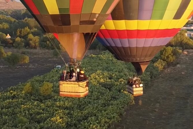 Balloon flight + pick up in CDMX + Breakfast in Cave + Pyramids - Obsidian and maguey workshop, then spirit tasting: culture or sales time?