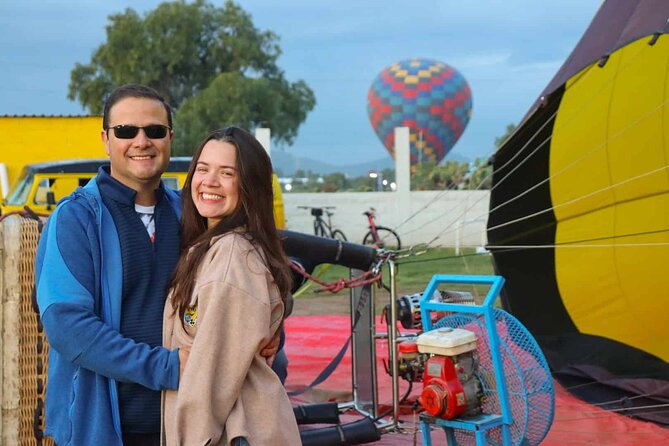 Balloon flight Teotihuacan, Breakfast in a cave Pick up in CDMX - Why a 6:30 am balloon ride over Teotihuacan de Arista is worth it