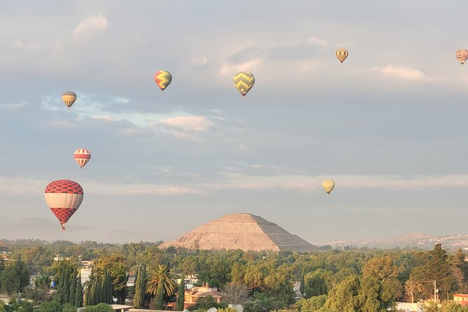 Balloon flight + Transportation + Breakfast in Cave or buffet + Pyramids - Why Teotihuacán by Hot Air Balloon Feels Different