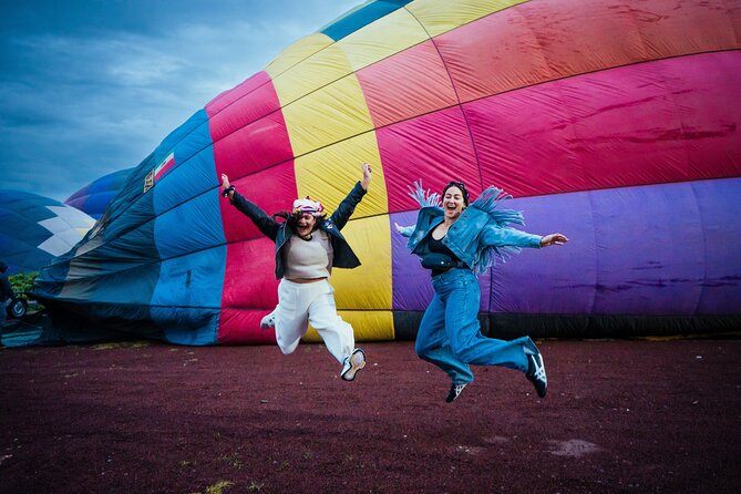 Balloon Flight with Breakfast in a Natural Cave and Transportation from CDMX - La Cueva Teotihuacán: breakfast inside a natural cave restaurant