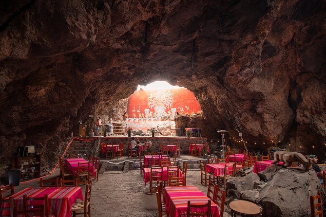 Balloon Flight with Breakfast in a Natural Cave and Transportation from CDMX - Early pickup in Mexico City and the ride to Teotihuacán
