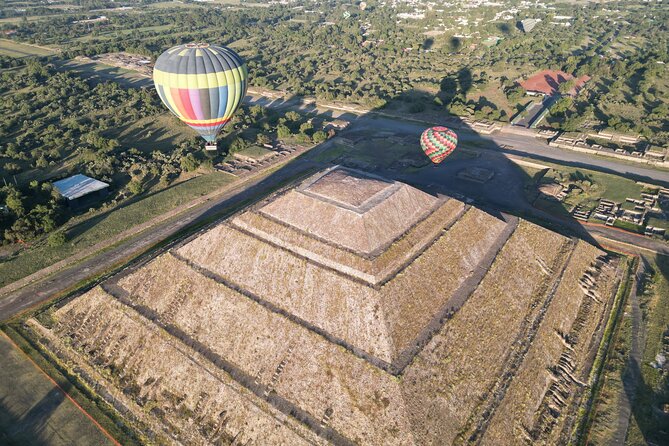 Balloon Flight with Breakfast in Cave and Pyramids of Teotihuacan - Morning Pickup: The 4:00am Start That Makes It All Work