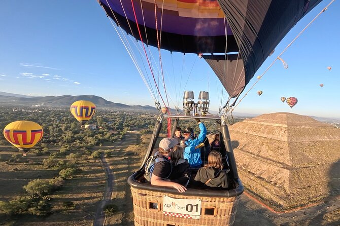 Balloon flight with breakfast in Cave and Pyramids tour from CDMX - San Martin de las Piramides: Mezcal, tequila, and a quick tasting stop