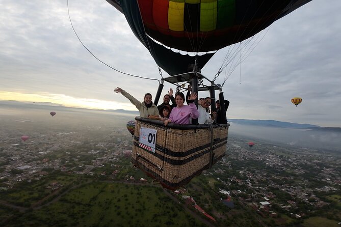 Balloon flight with breakfast in Cave and Pyramids tour from CDMX - Breakfast in a Natural Cave: What’s special, and what to confirm