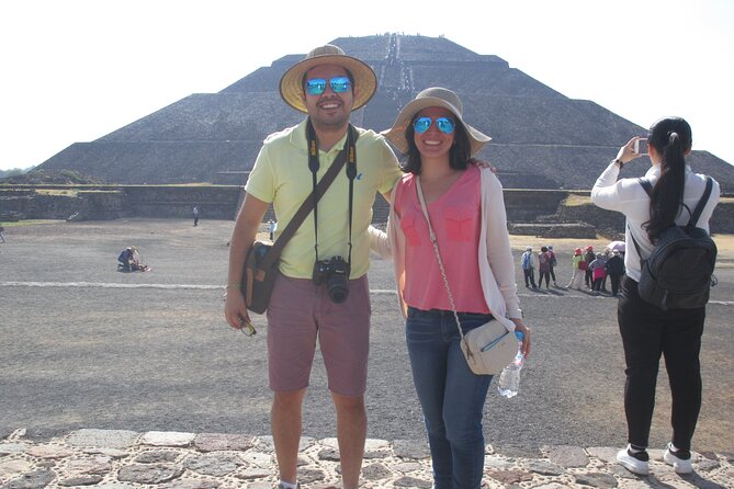 Balloon flight with or without Teotihuacan half day tour - Teotihuacan time: free exploration or a guided walk that adds context