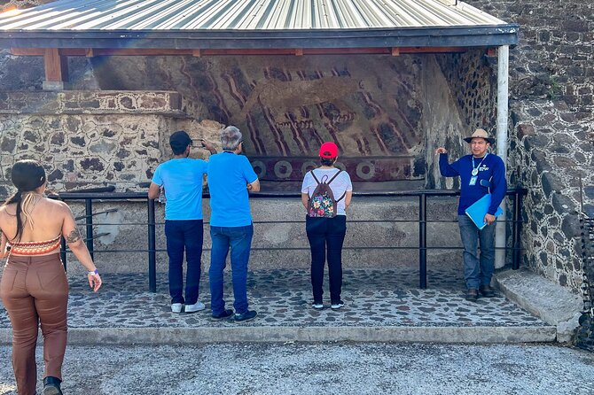 Balloon Flight with Teotihuacan & Guadalupe Shrine Full day Tour - A lunch gap that you control