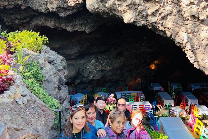Balloon Flight with Tour of The Grotto and Guided Pyramid Tour - LA Gruta breakfast or lunch stop, drinks included but food is not