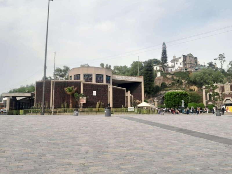 Basilica de Guadalupe: Complete Walking Tour - Ending on Calzada de Guadalupe: souvenirs, candles, and a place to slow down