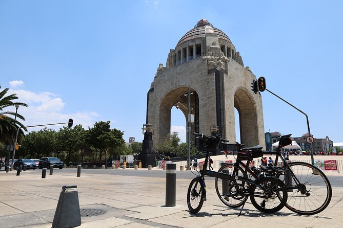 Bike Tour through Chapultepec, Reforma and the Zócalo / Mexico - Meet-up at Roma Norte, then ease into riding in Mexico City
