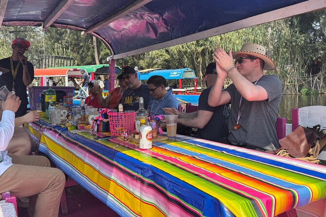 Boat tour in Mexico City with Live Guide with Food and Drinks - Why This Xochimilco Boat Tour Feels Like a Change of Pace