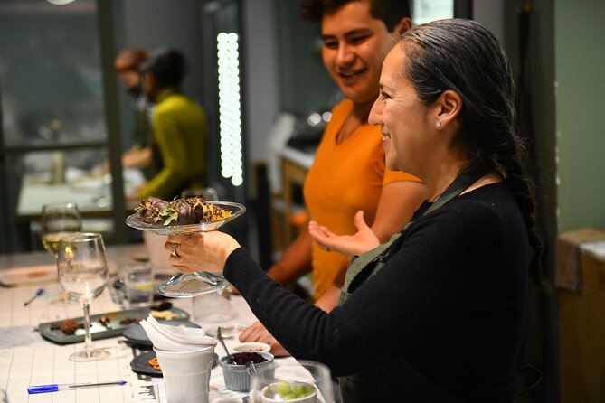 Cacao Chronicles: A Mexican Chocolate Tasting - Your six chocolates: intensity, flavor, and what to notice