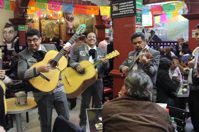 Cantinas -Traditional Mexican Bars of the Historic Center - Transportation and Timing, Where the Tour Can Win or Lose