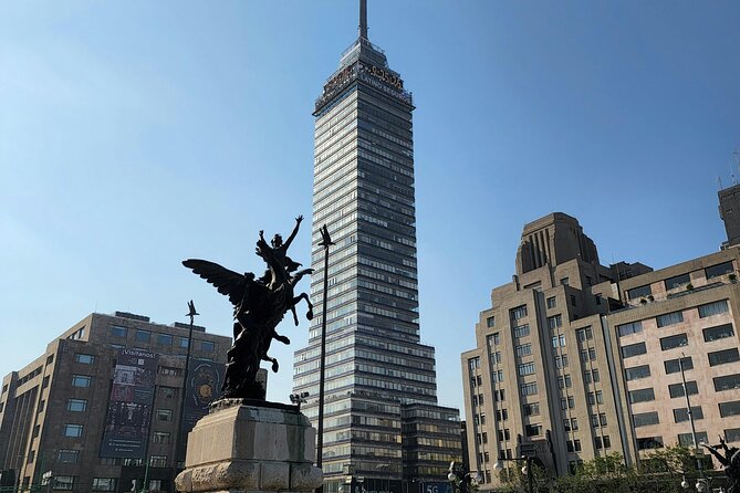 CDMX Historic Center Walking Tour (2 hours) - Stop 6 on Francisco I. Madero Avenue: the walk becomes a practical food route
