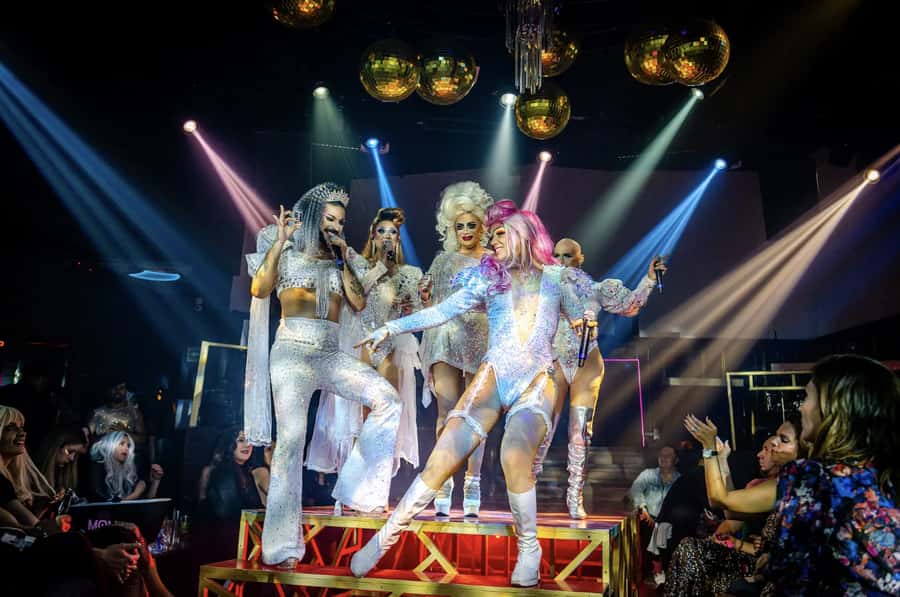 CDMX LGBT Tour: 3 Clubs + Drinks + Ride + Host - The 4-hour timeline, with van rides timed in