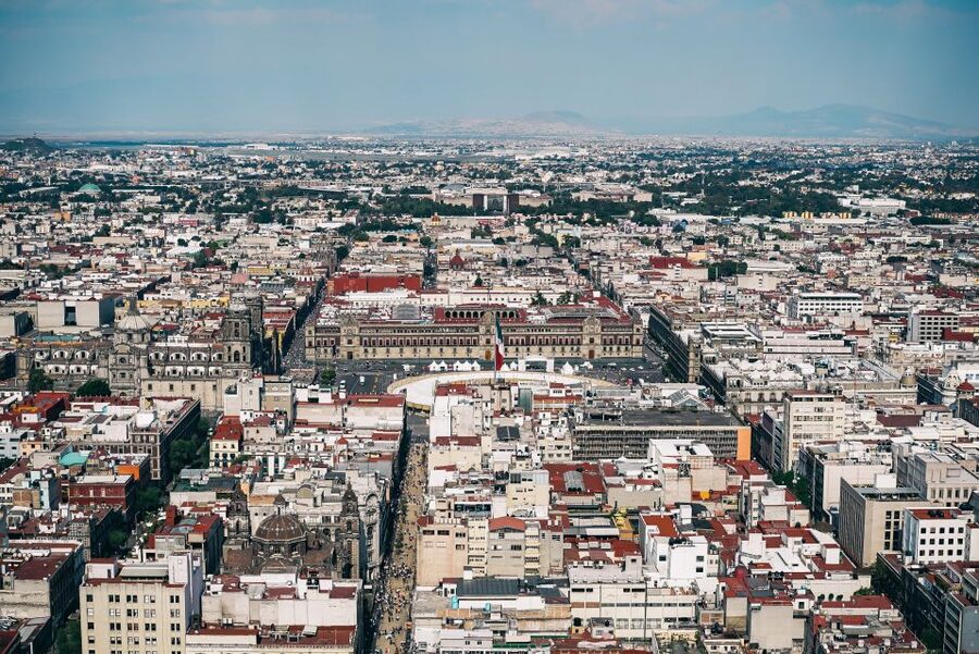CDMX: Neighborhoods Contrasts Private Tour - Las Lomas and Chapultepec Park: the city gets softer