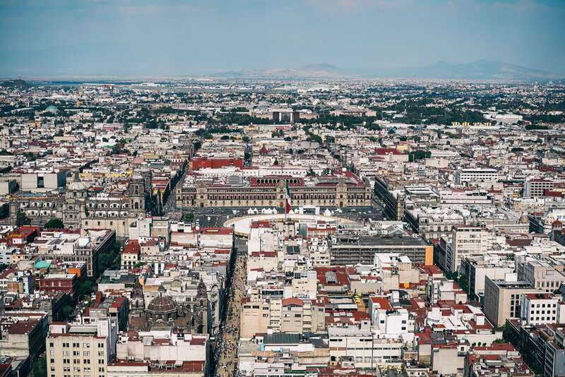 CDMX: Neighborhoods Contrasts Private Tour - Santa Fe: the western-style financial center and shopping malls