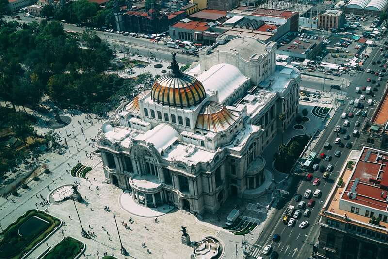 CDMX: Neighborhoods Contrasts Private Tour - Guide quality and driver flow matters more than you think
