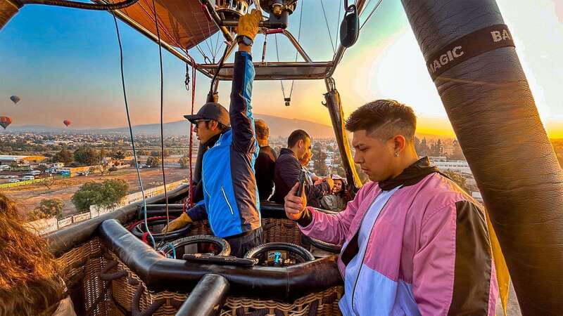 CDMX: Teotihuacan Balloon Flight with Optional Pyramids Tour - Why a sunrise balloon over Teotihuacan is the star