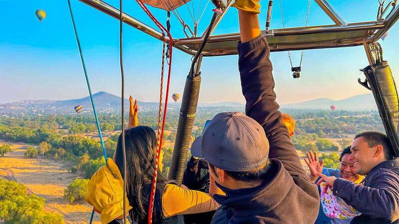 CDMX: Teotihuacan Balloon Flight with Optional Pyramids Tour - Teotihuacan on foot: guided time that makes the layout click
