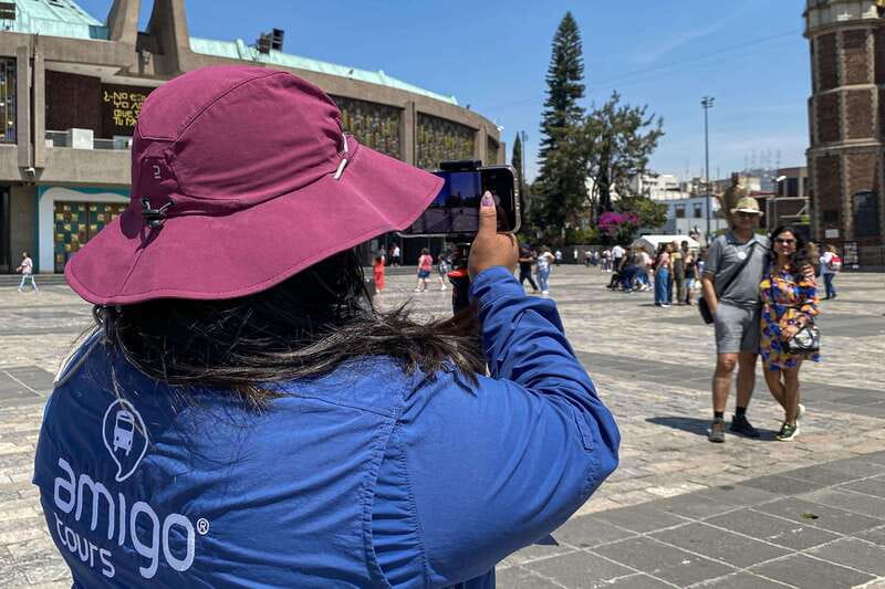 CDMX: Teotihuacan Pyramids & Guadalupe Shrine Guided Tour - Tlatelolco at the start, when the day turns into a story