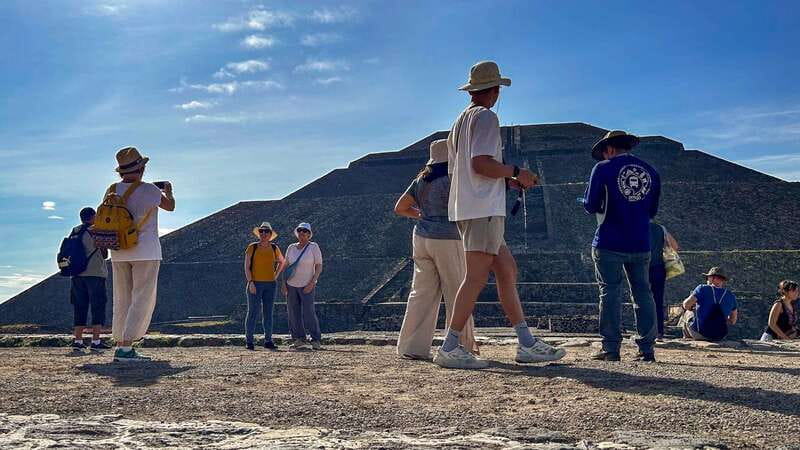 CDMX: Teotihuacan Pyramids & Guadalupe Shrine Guided Tour - What to bring, and how to survive the walking and sun
