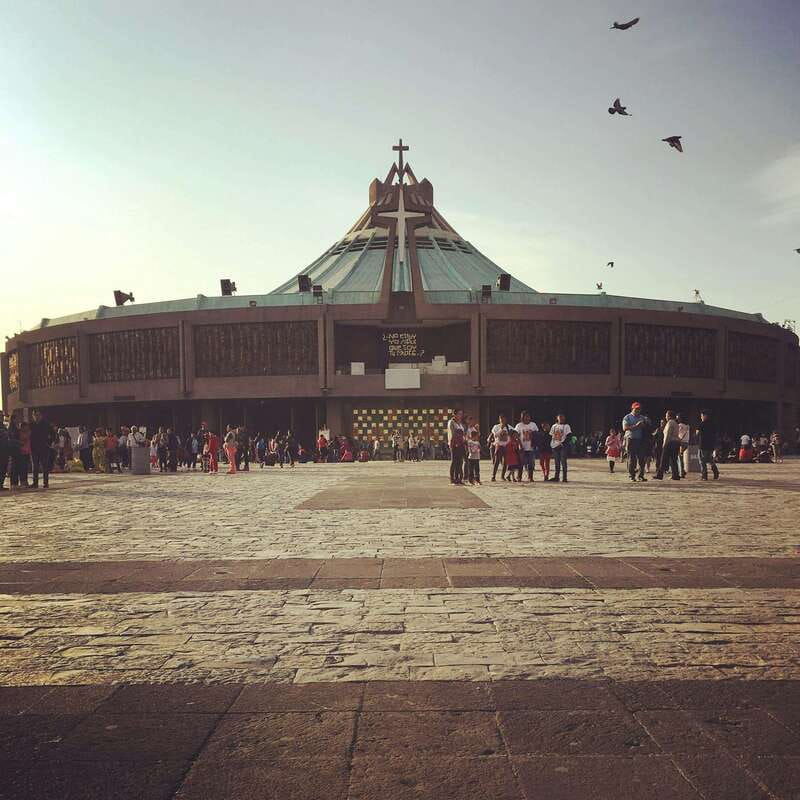 CDMX: Tour of the ruins of Teotihuacan, Tlatelolco, and Guadalupe - Getting picked up at Hostal Amigo or MIGA Café, then settling in