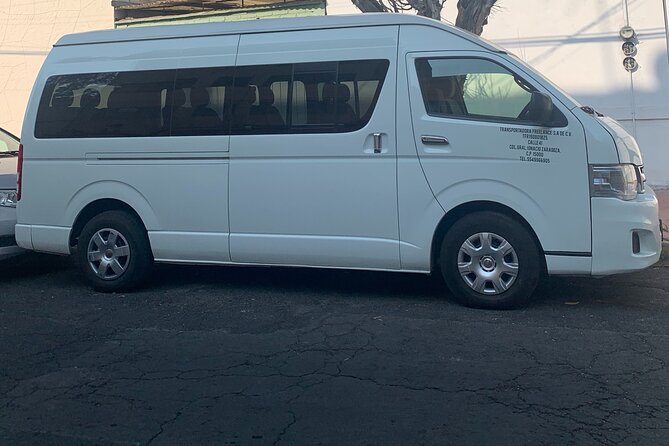 CDMX Transportation. Airport - Round trip. - The private ride: AC comfort, bottled water, and handling traffic